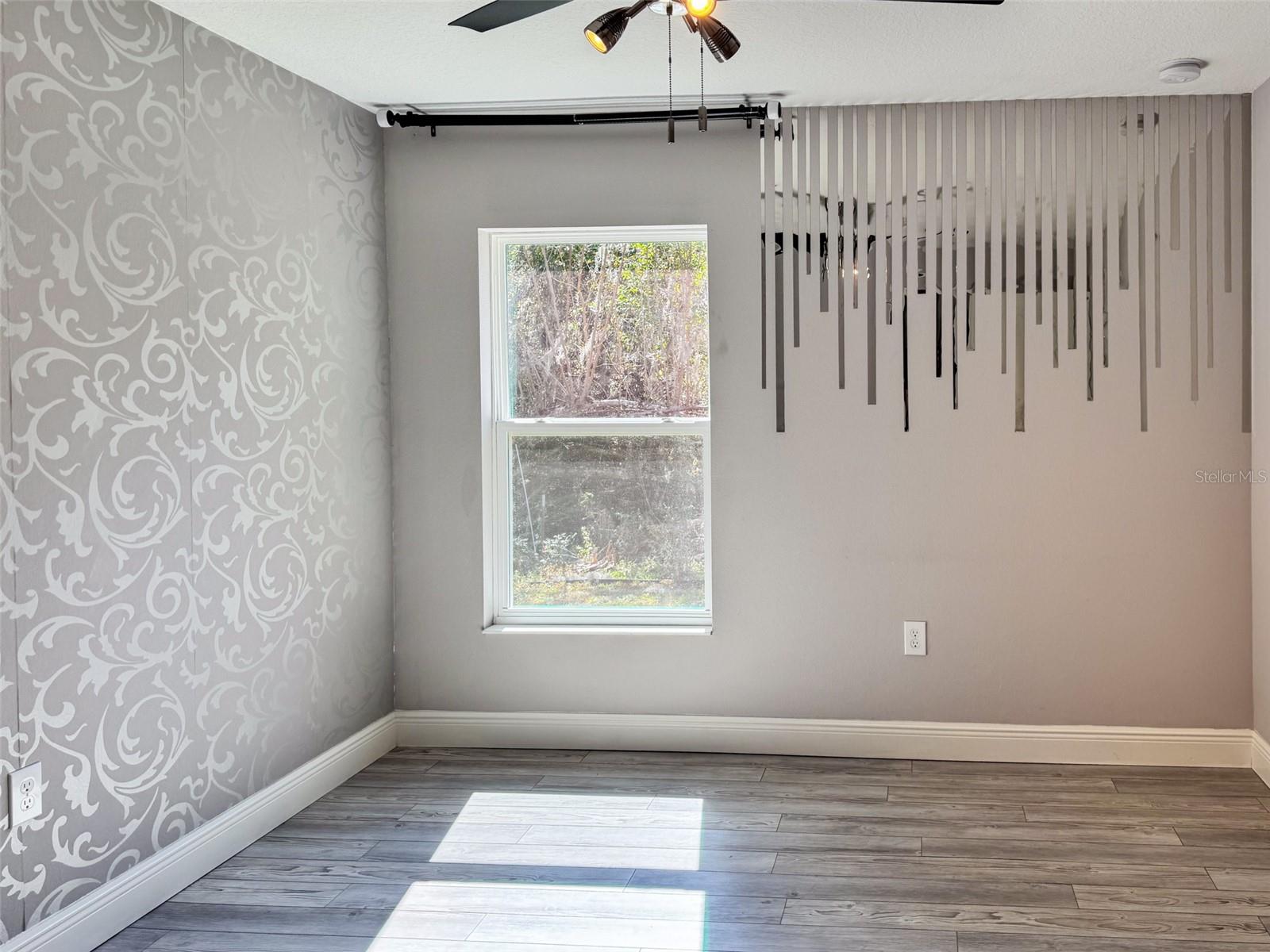 Image 21 of 31 For 420 Ketch Road