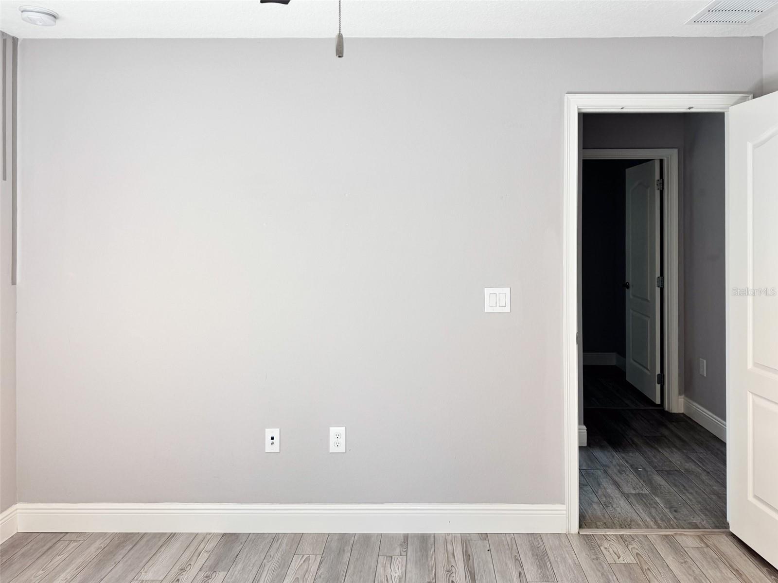 Image 24 of 31 For 420 Ketch Road