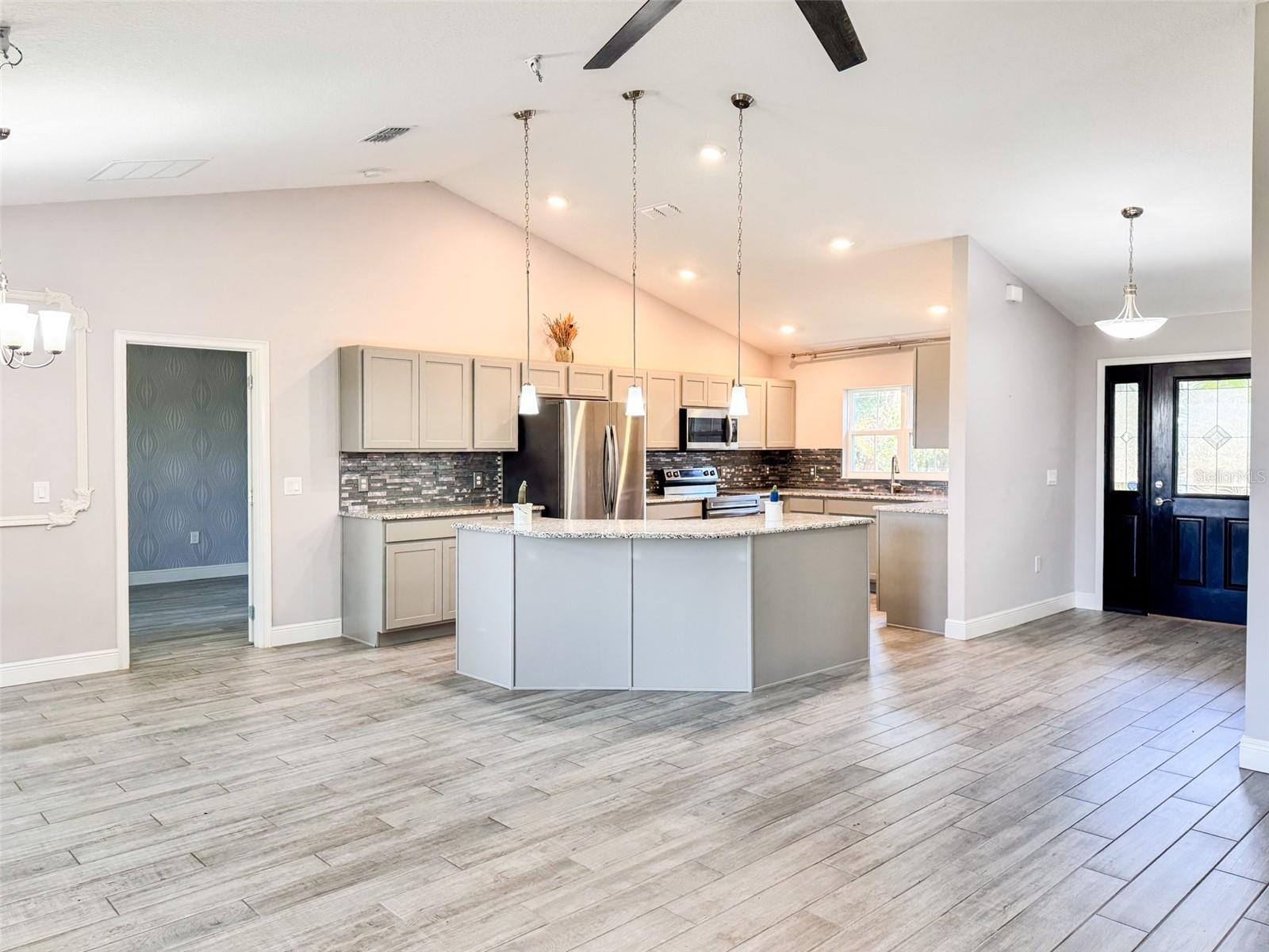 Image 3 of 31 For 420 Ketch Road