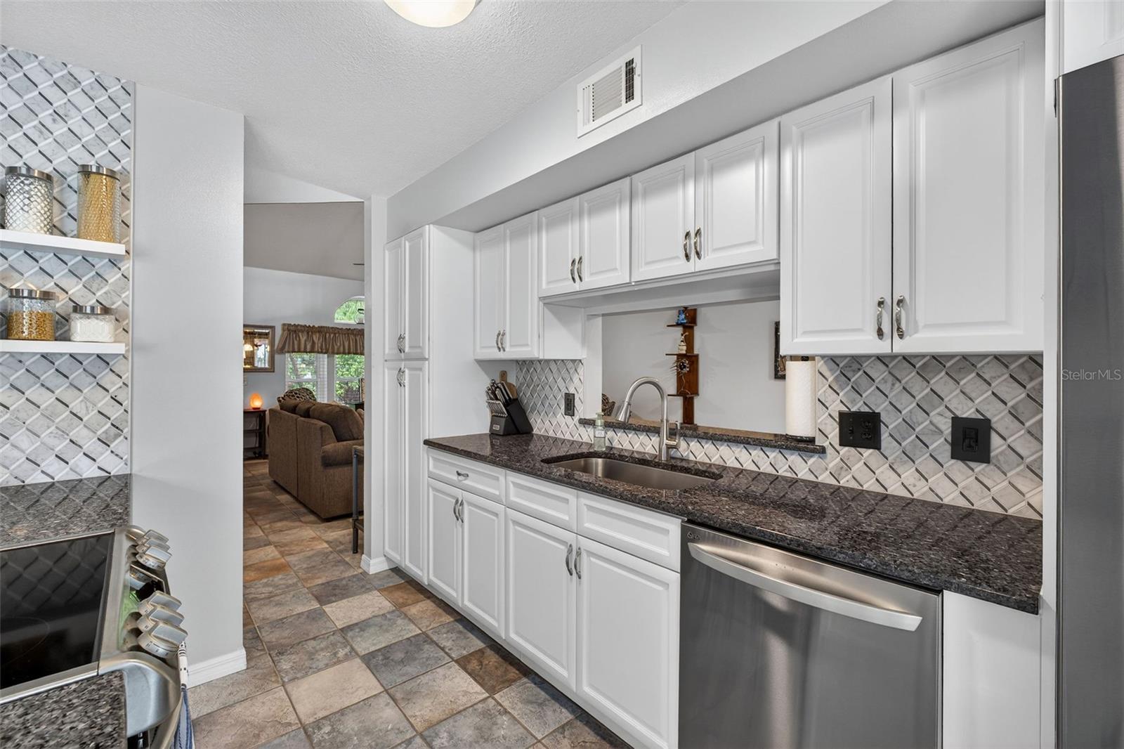 Image 26 of 44 For 1007 Conley Drive