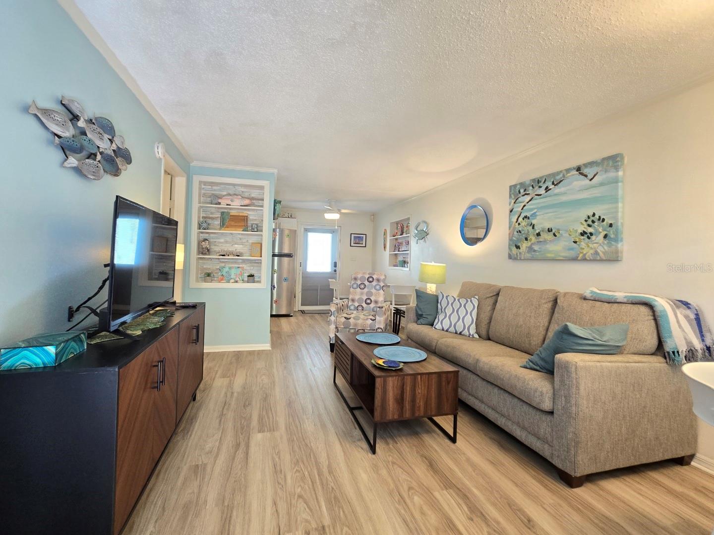 Image 11 of 42 For 7605 Ridgewood Avenue 11-1