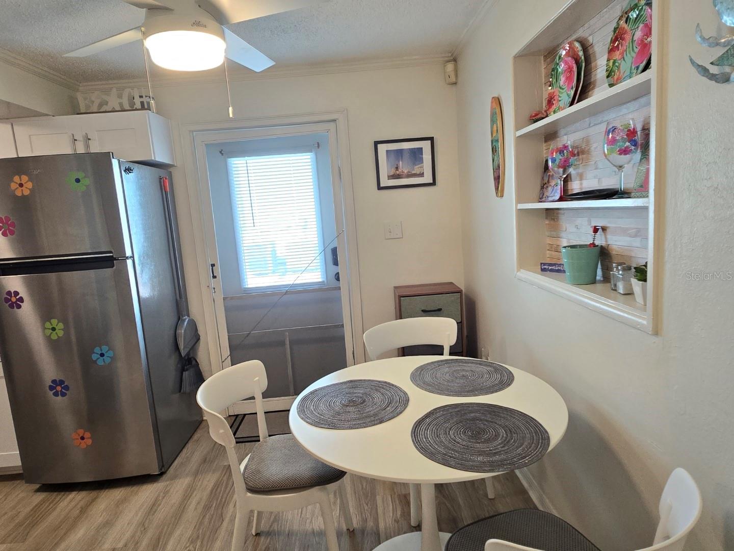 Image 23 of 42 For 7605 Ridgewood Avenue 11-1