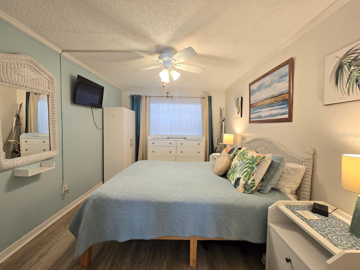 Image 28 of 42 For 7605 Ridgewood Avenue 11-1