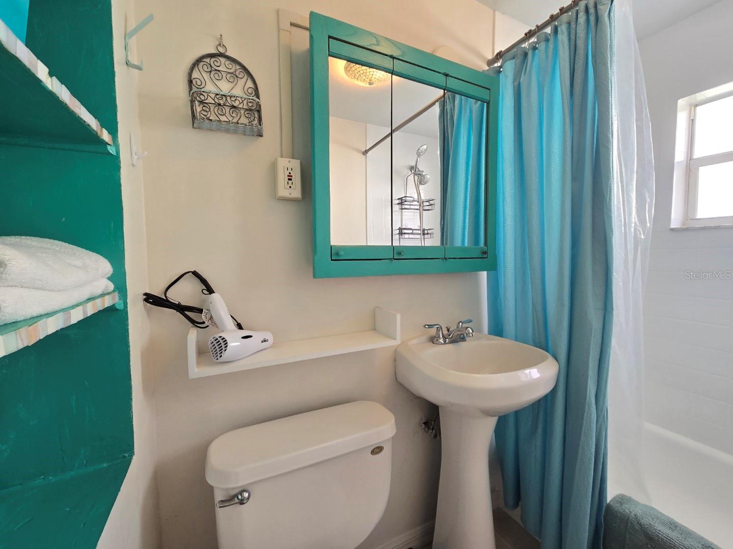 Image 41 of 42 For 7605 Ridgewood Avenue 11-1