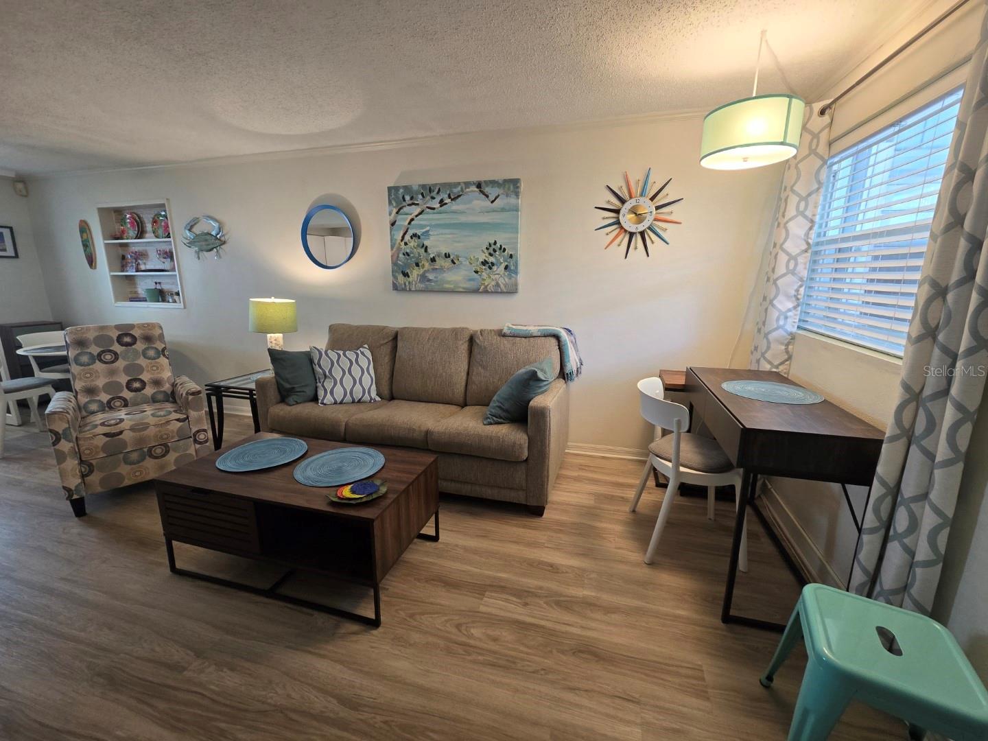 Image 5 of 42 For 7605 Ridgewood Avenue 11-1