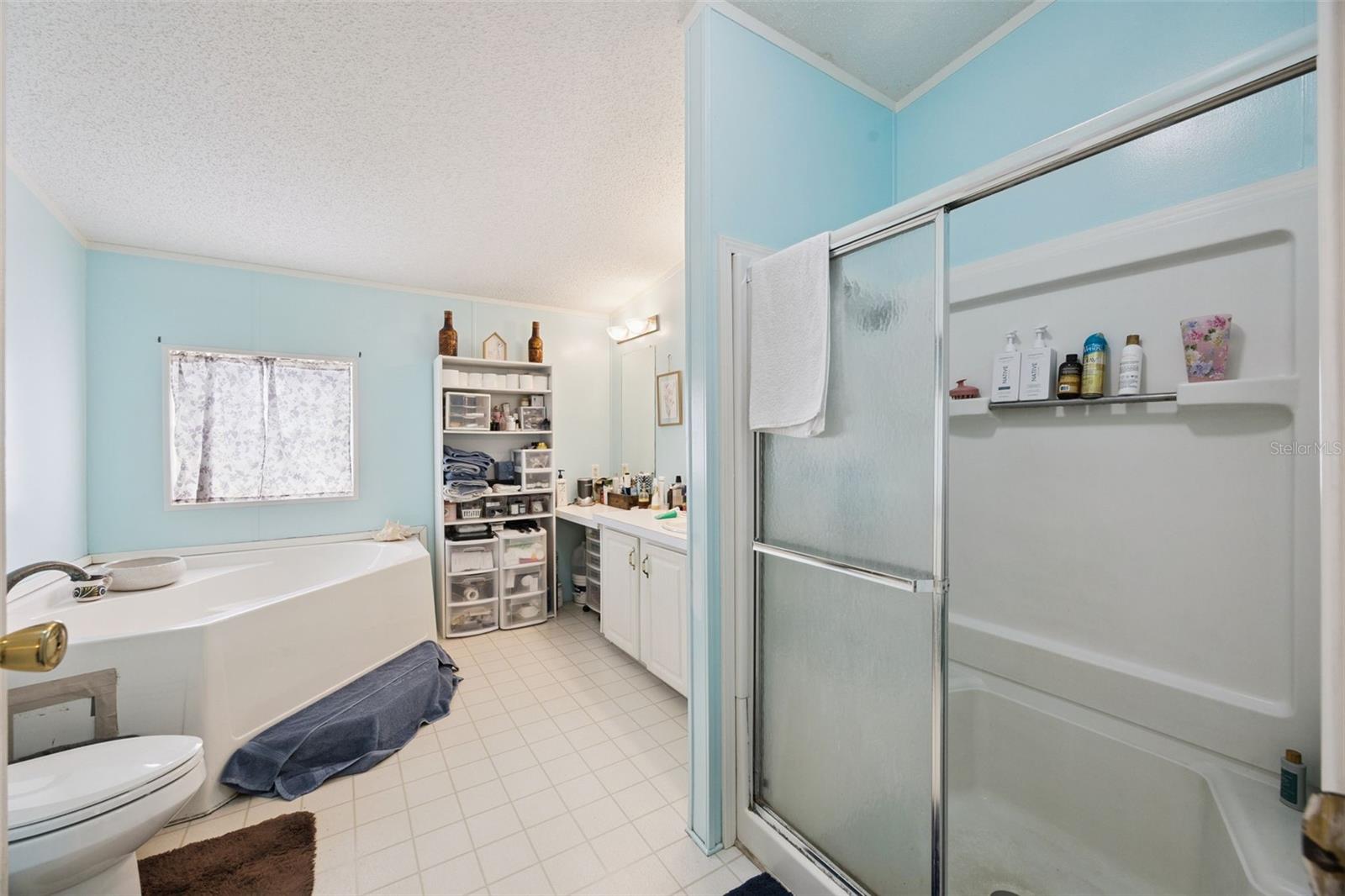 Image 13 of 35 For 25412 Mathew Street