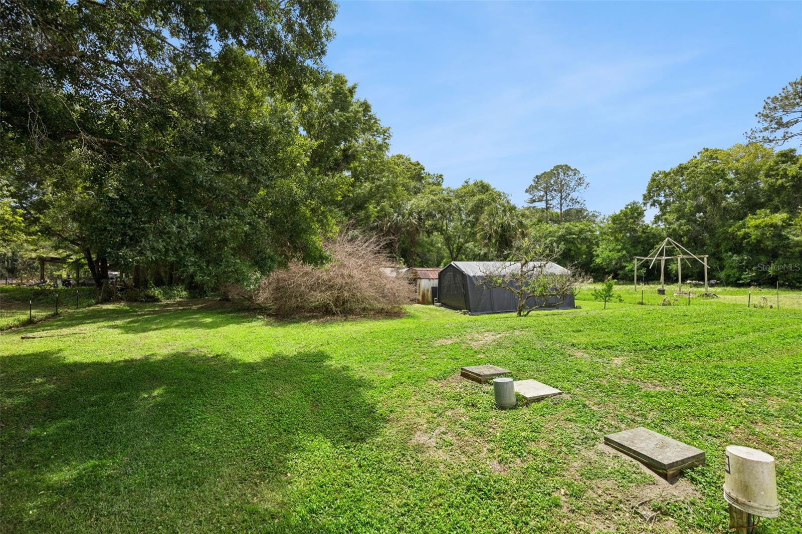 Image 26 of 35 For 25412 Mathew Street