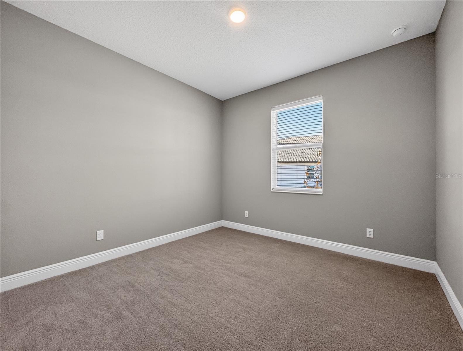 Image 4 of 13 For 1673 Suttonset Trail