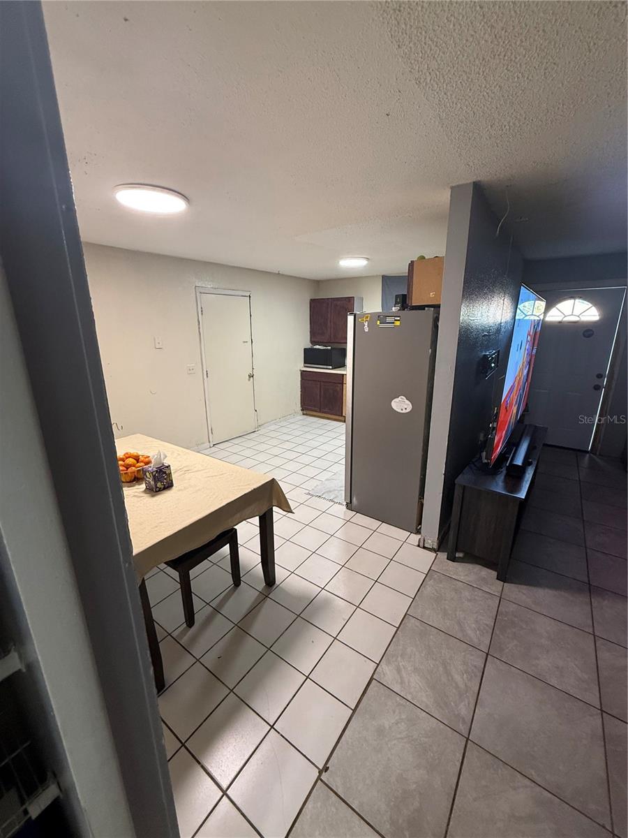 Image 12 of 13 For 504 Normandale Avenue