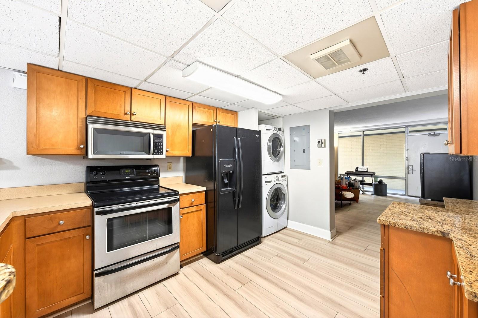 Image 5 of 33 For 151 Washington Street 218