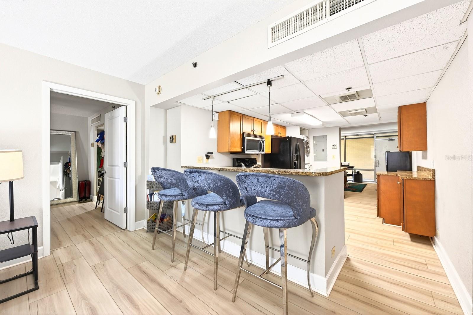 Image 7 of 33 For 151 Washington Street 218