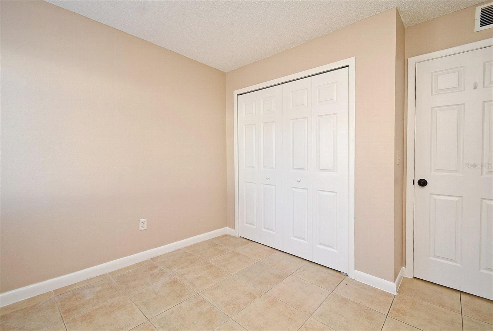 Image 13 of 20 For 121 Lori Anne Lane 121