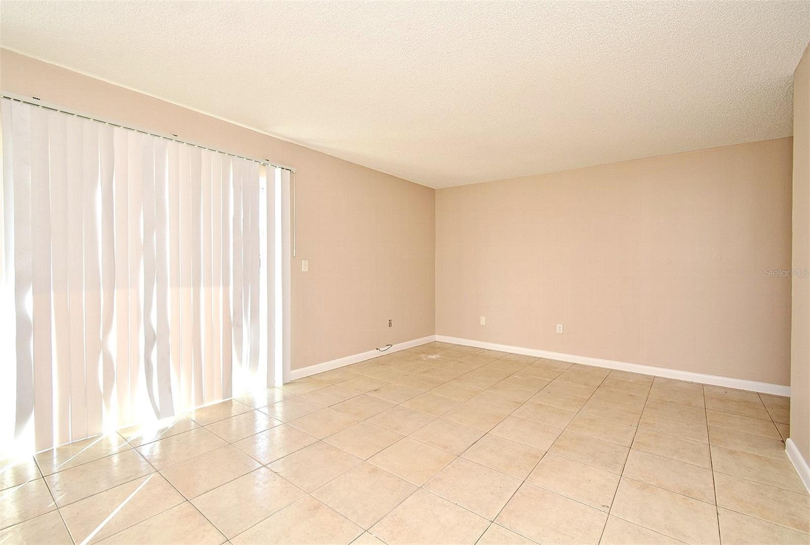 Image 5 of 20 For 121 Lori Anne Lane 121