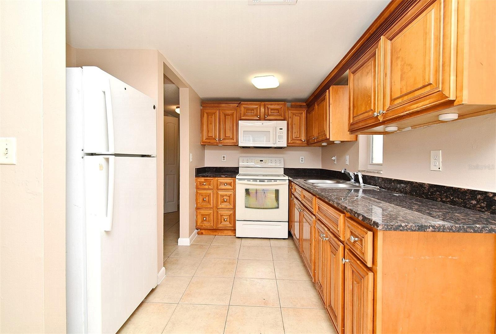 Image 7 of 20 For 121 Lori Anne Lane 121