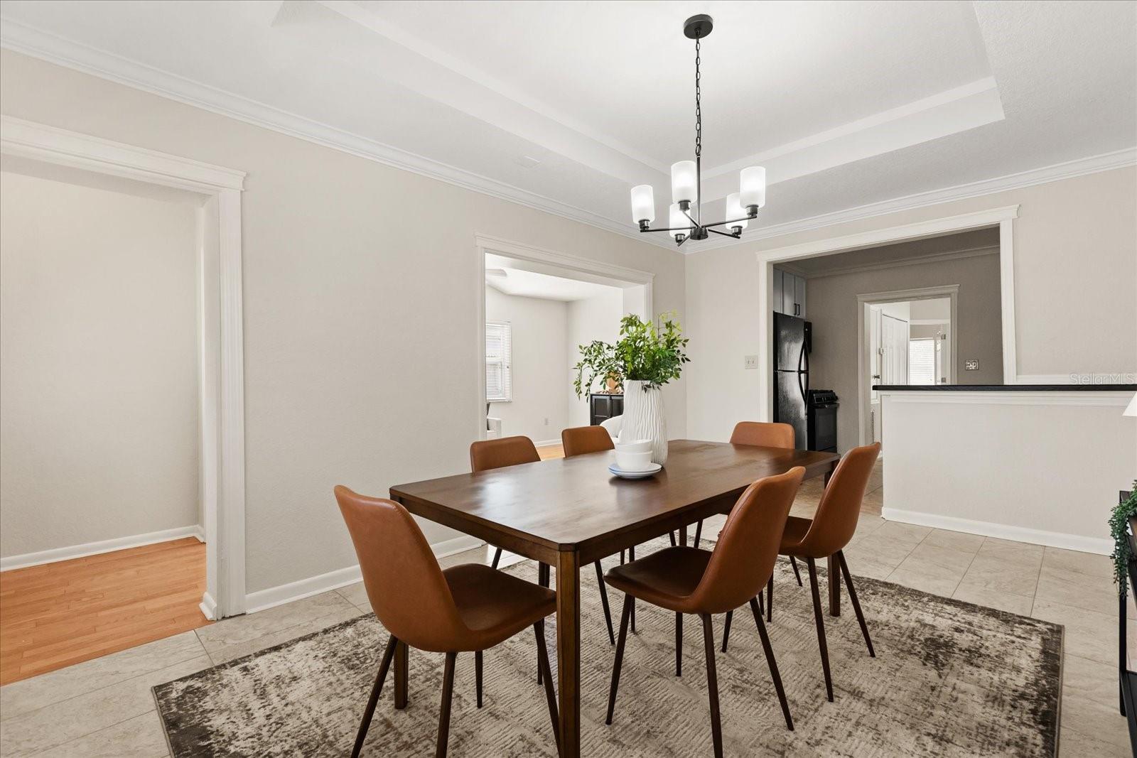 Image 11 of 33 For 404 Hazel Court