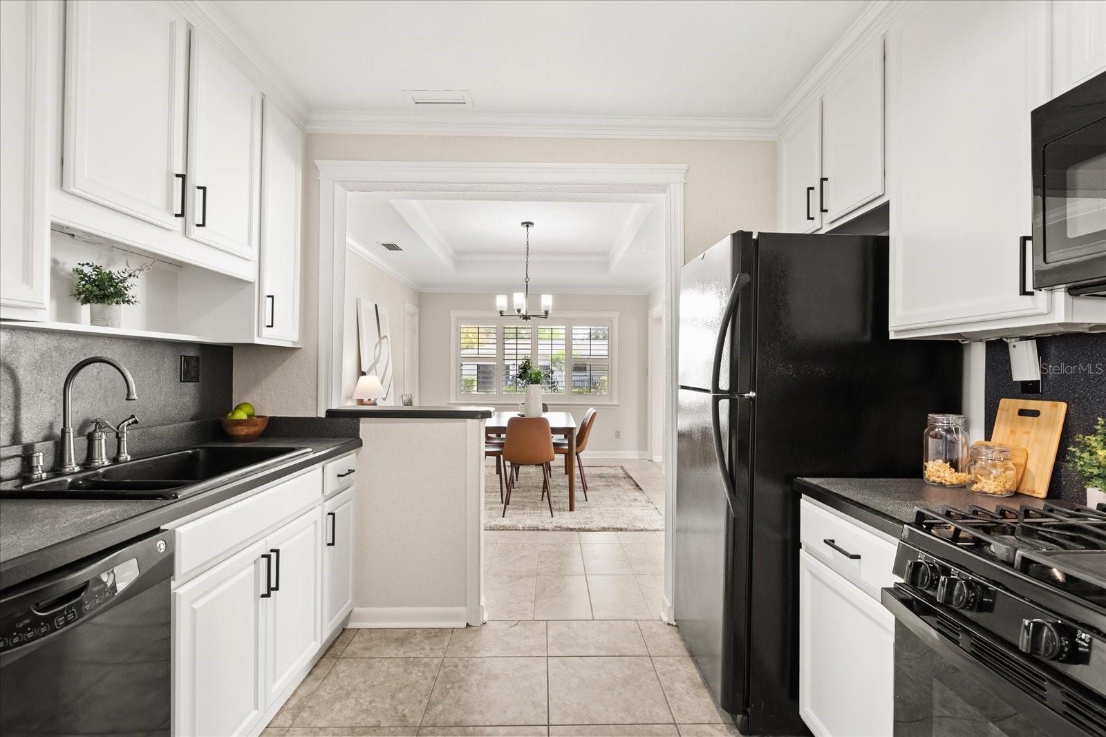 Image 12 of 33 For 404 Hazel Court