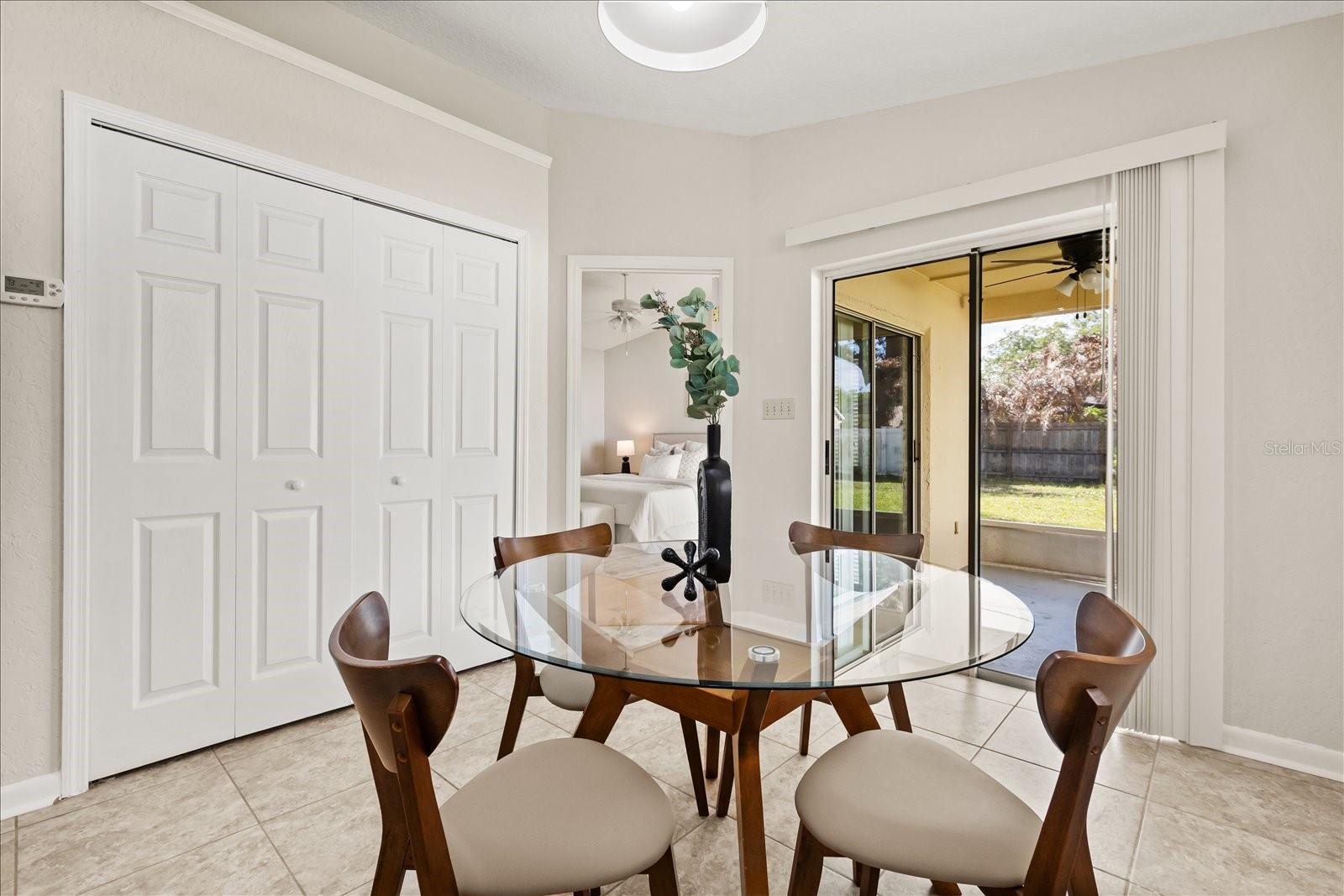 Image 16 of 33 For 404 Hazel Court