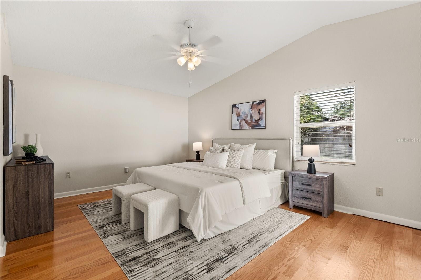 Image 17 of 33 For 404 Hazel Court