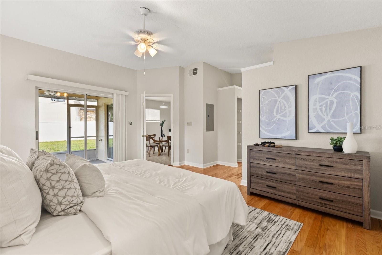 Image 18 of 33 For 404 Hazel Court