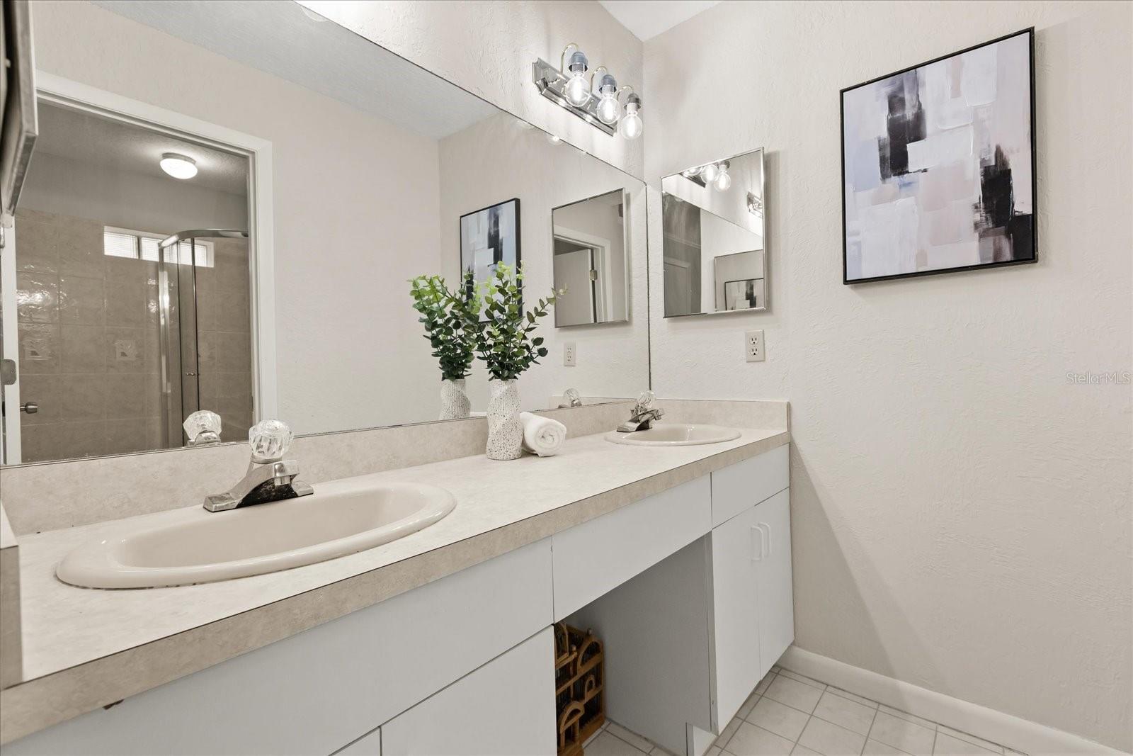 Image 20 of 33 For 404 Hazel Court