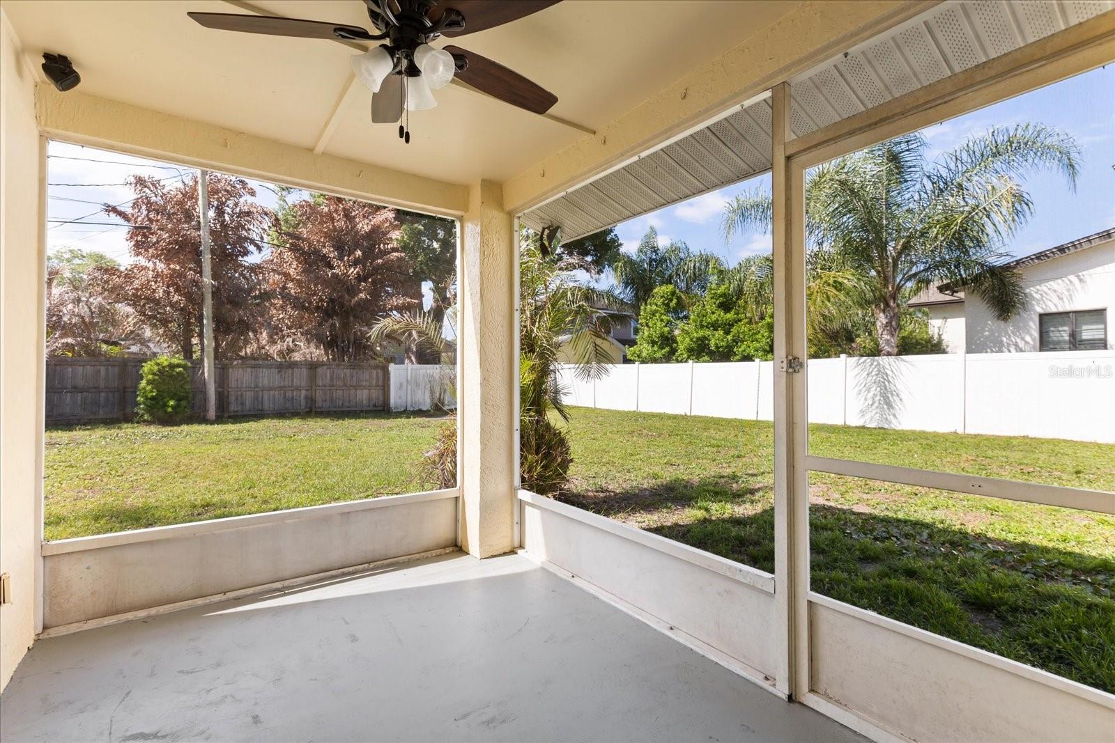 Image 27 of 33 For 404 Hazel Court