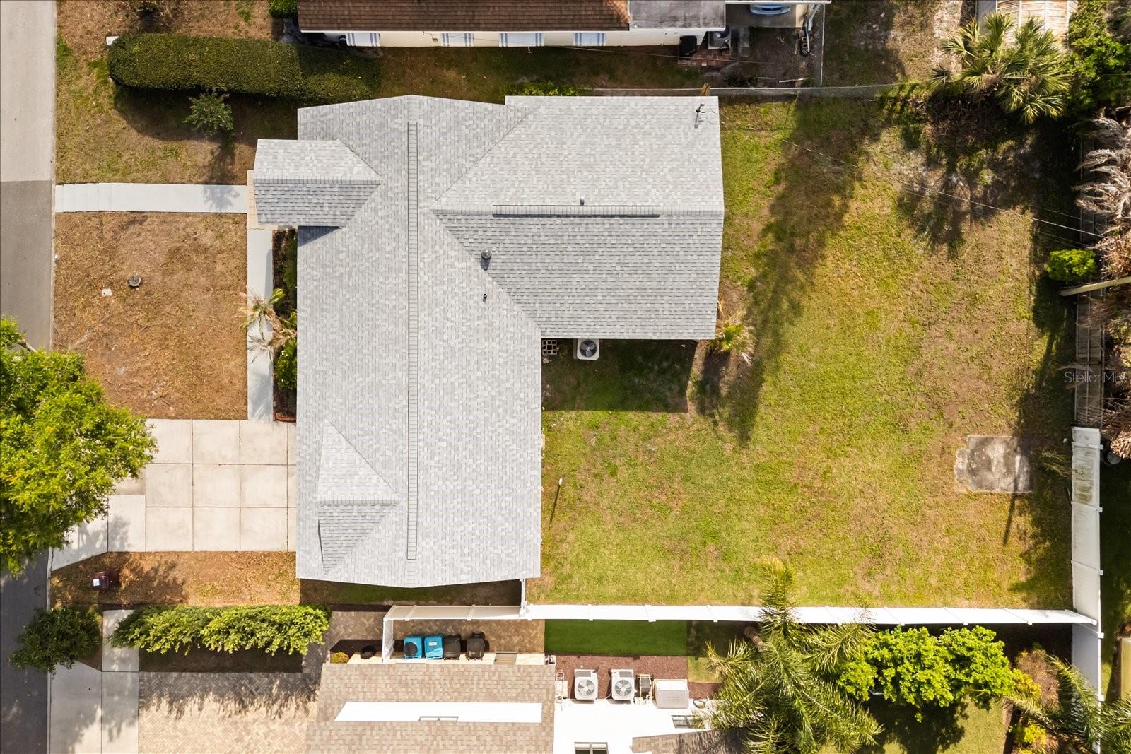 Image 31 of 33 For 404 Hazel Court