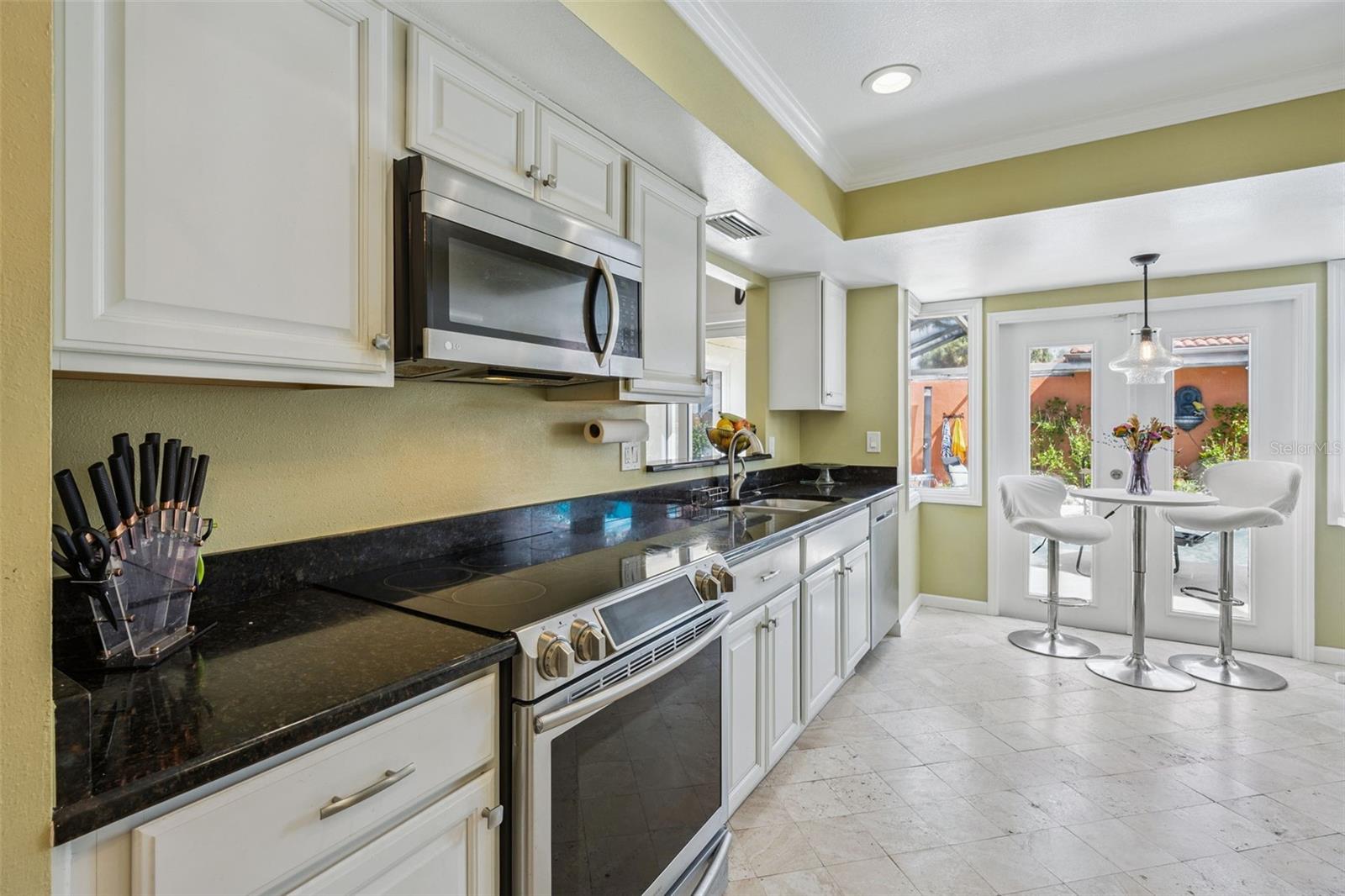 Image 10 of 39 For 4946 Samoa Circle 4c