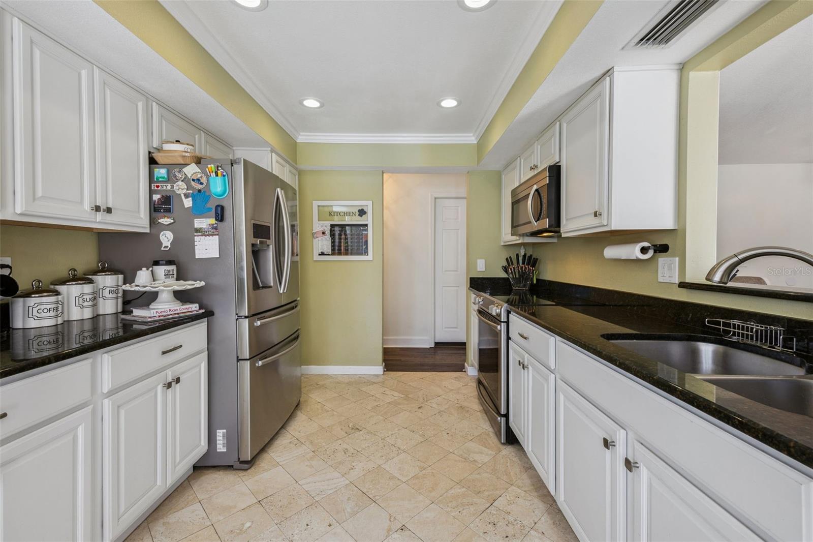 Image 12 of 39 For 4946 Samoa Circle 4c