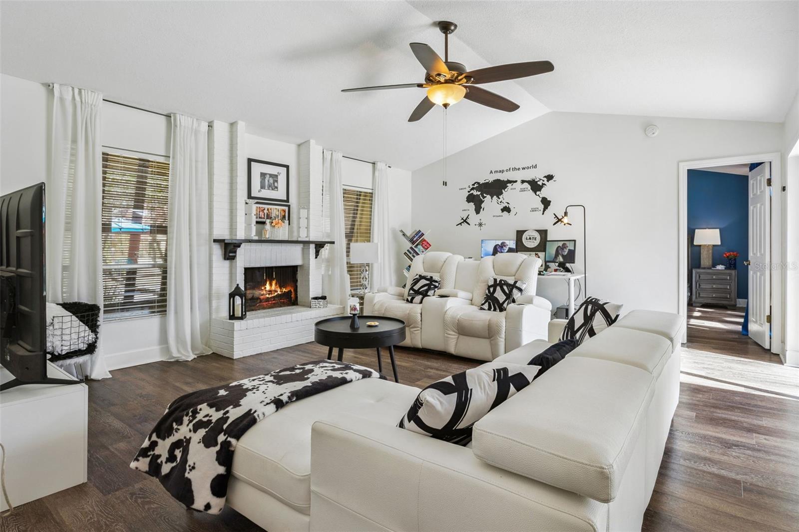 Image 6 of 39 For 4946 Samoa Circle 4c