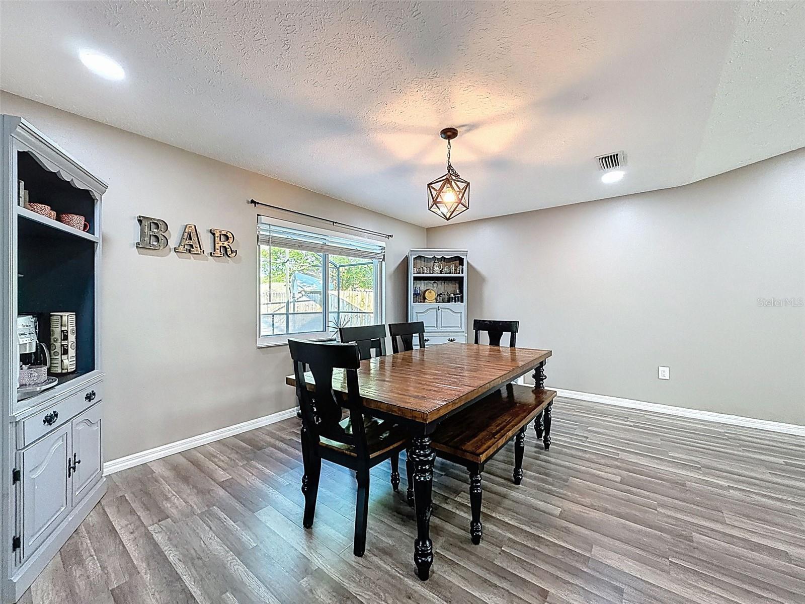 Image 20 of 52 For 4752 Meadowsweet Court