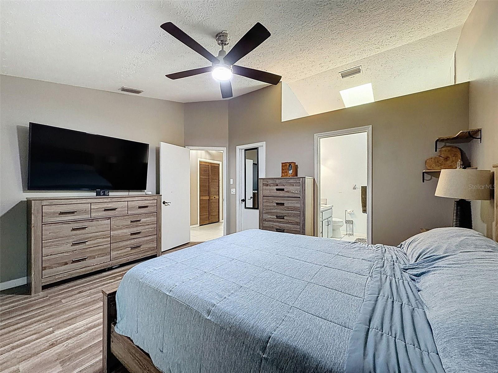 Image 24 of 52 For 4752 Meadowsweet Court