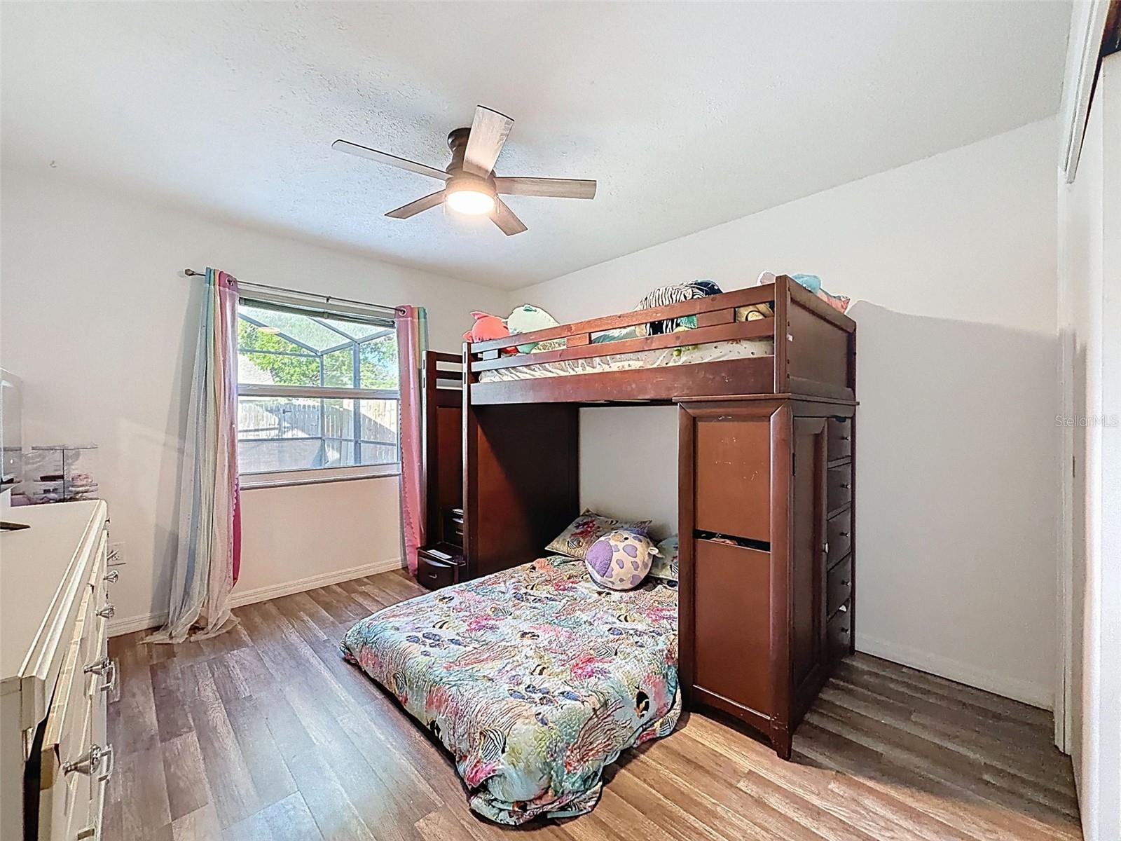 Image 33 of 52 For 4752 Meadowsweet Court