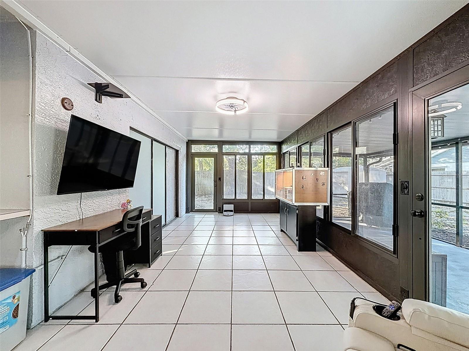 Image 35 of 52 For 4752 Meadowsweet Court