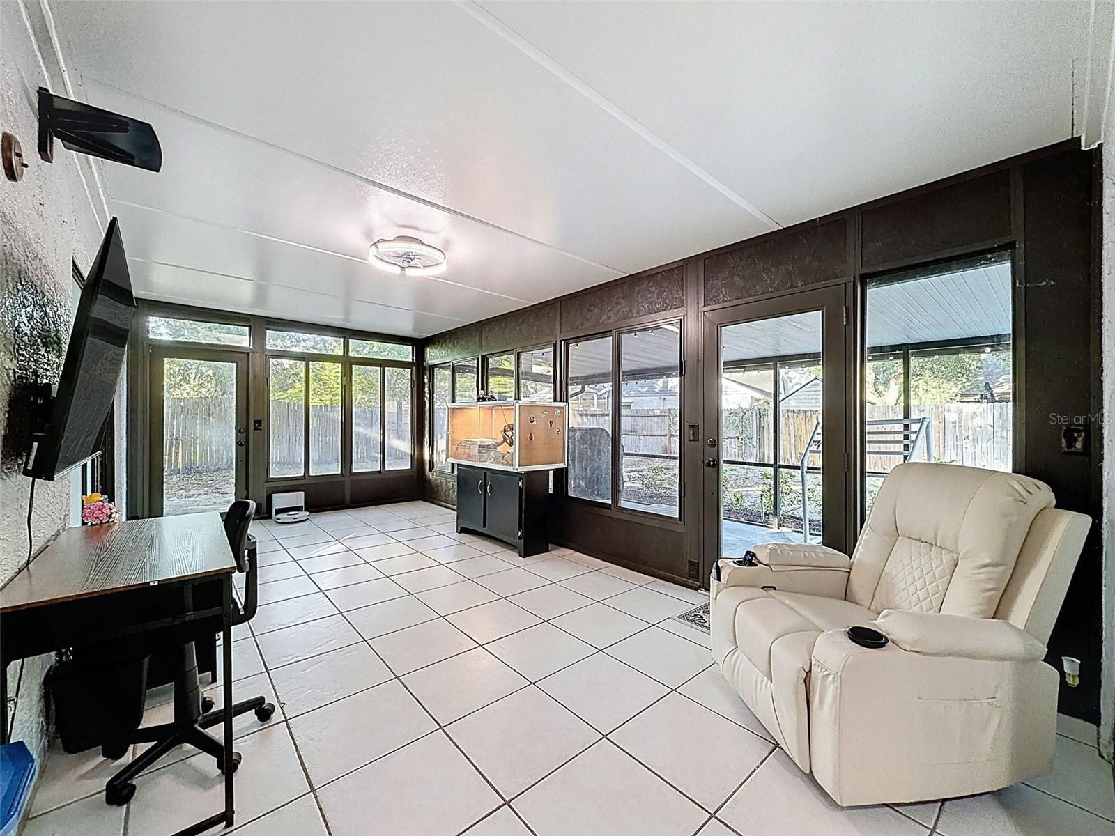 Image 37 of 52 For 4752 Meadowsweet Court