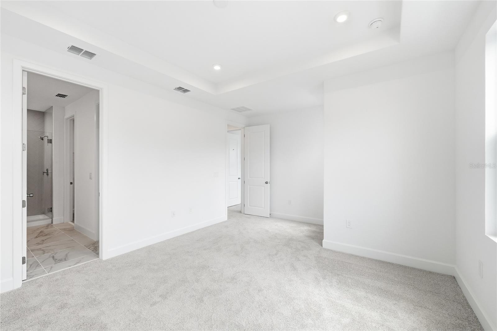 Image 26 of 30 For 1981 Beach Terrace