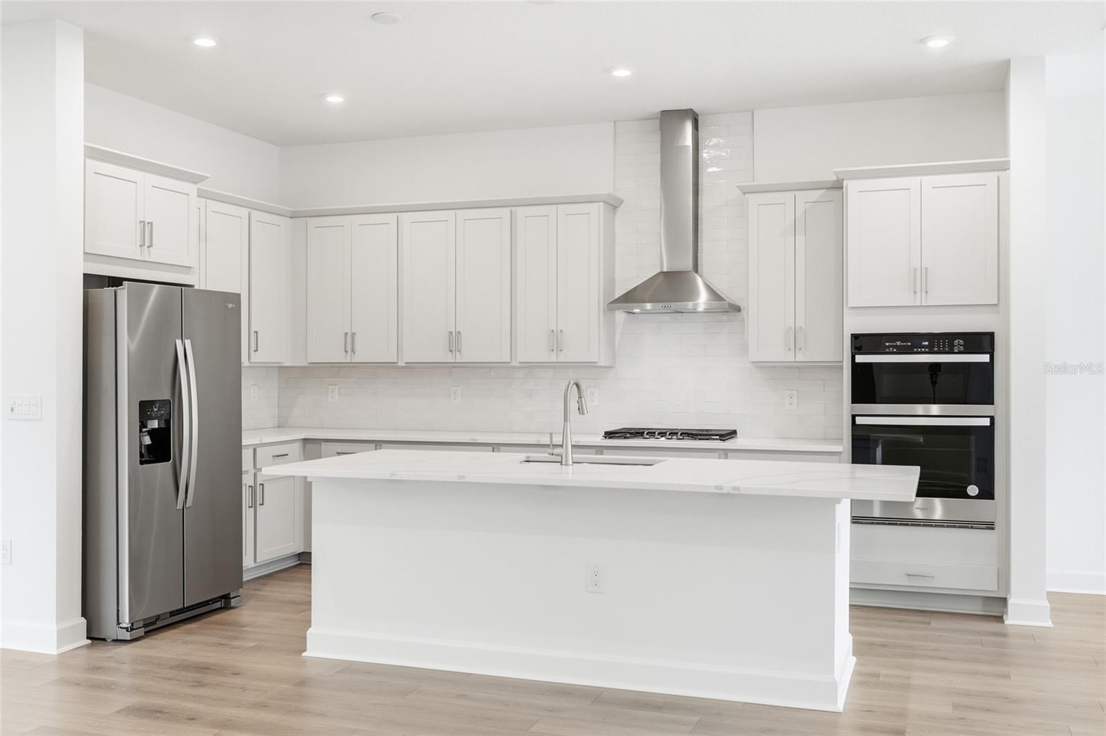 Image 8 of 30 For 1981 Beach Terrace