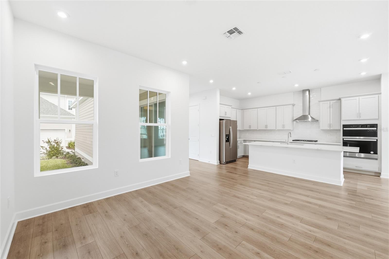 Image 9 of 30 For 1981 Beach Terrace