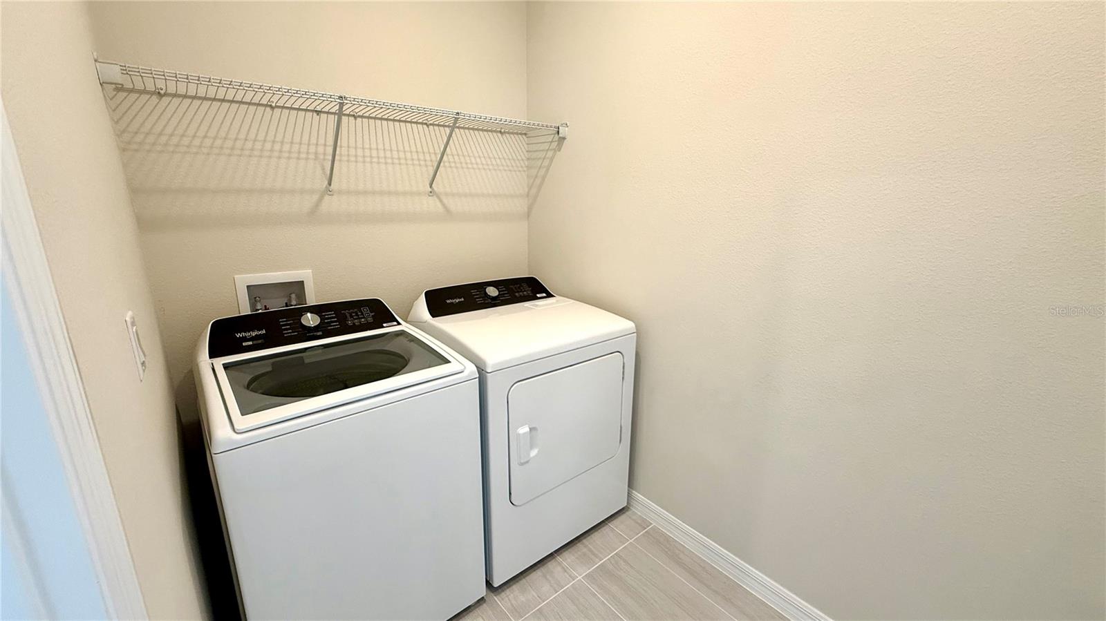 Image 11 of 35 For 4576 Maple Waltz Alley