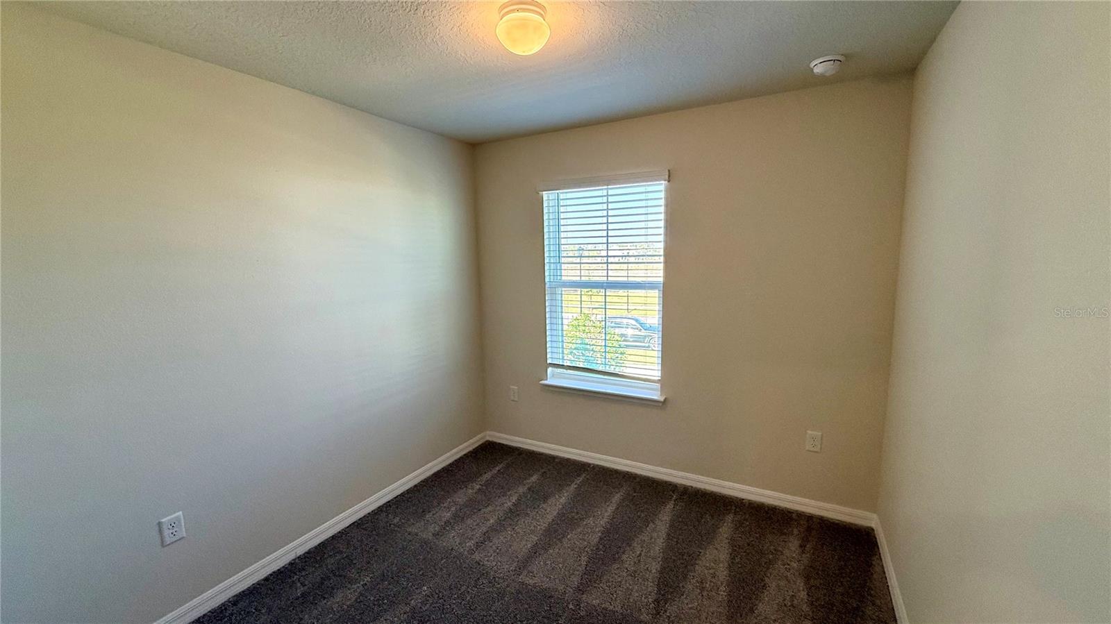 Image 23 of 35 For 4576 Maple Waltz Alley