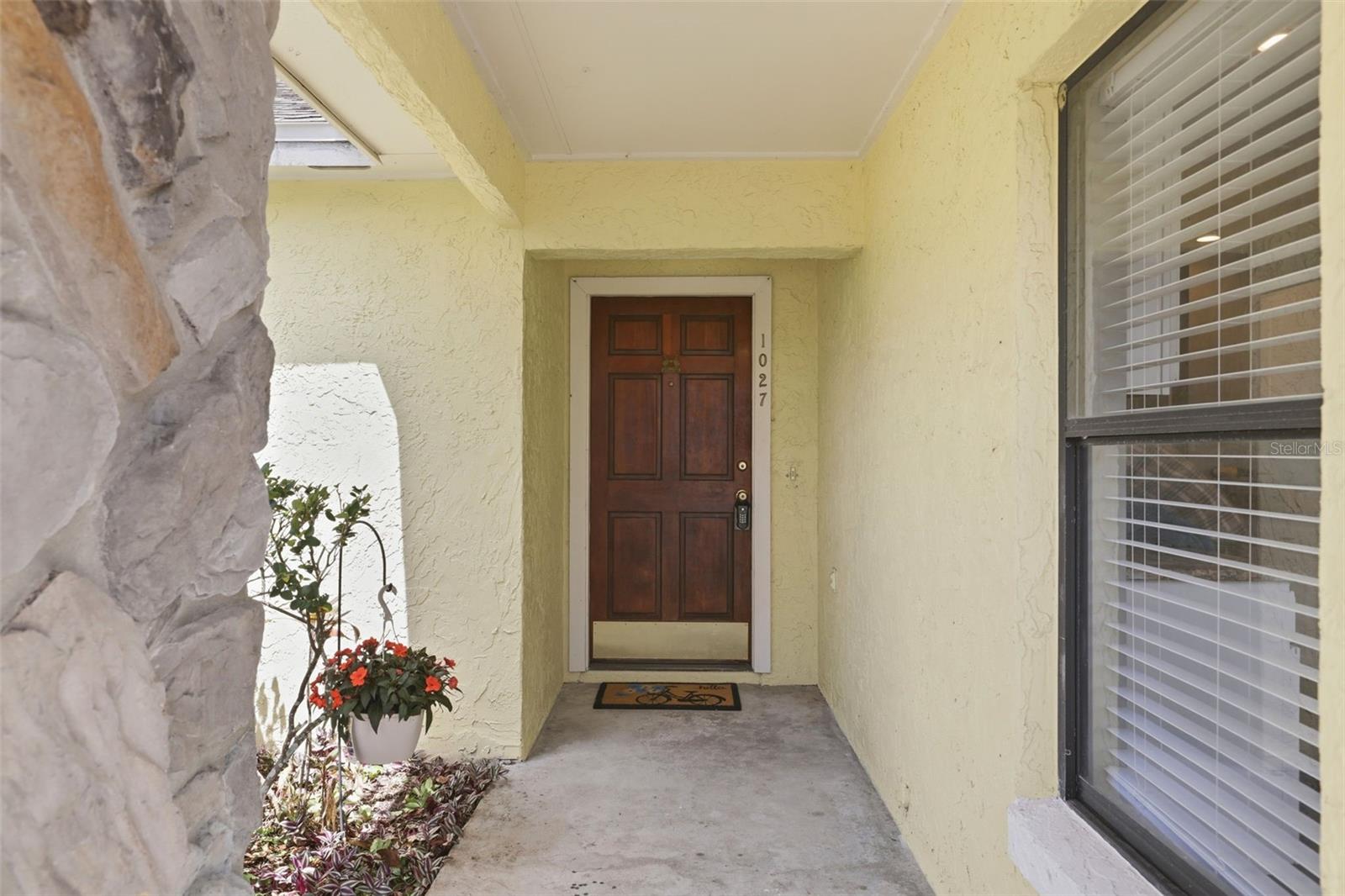 Image 2 of 30 For 1027 Hornbeam Street