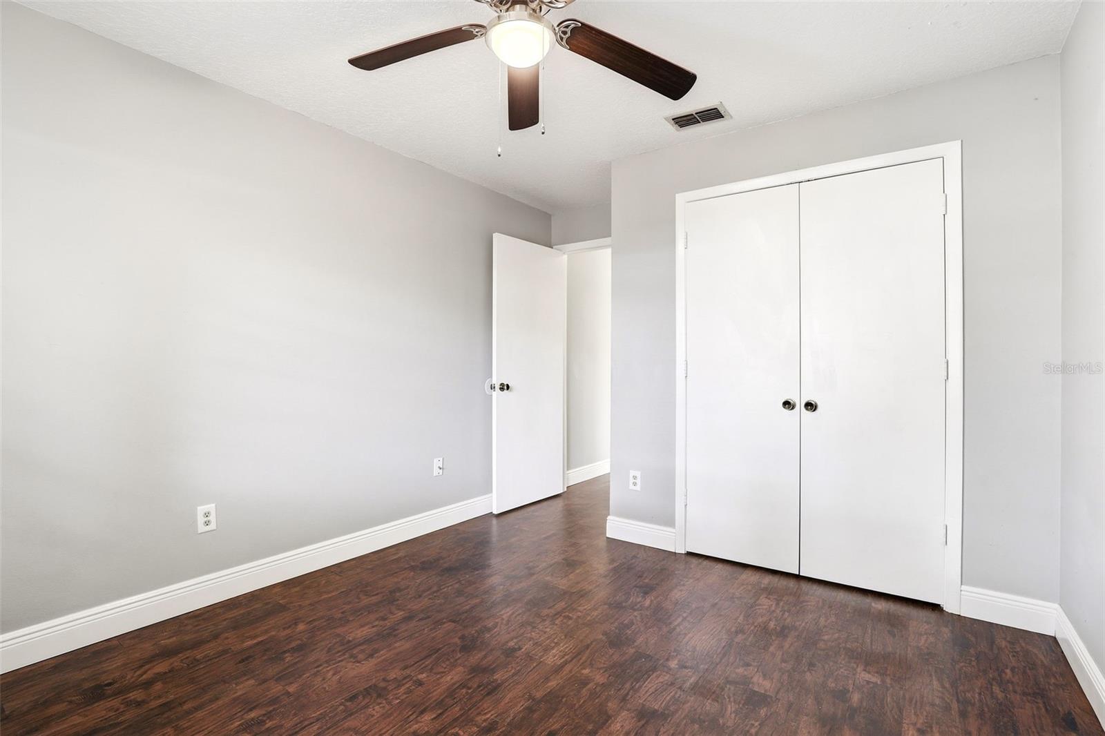 Image 21 of 30 For 1027 Hornbeam Street