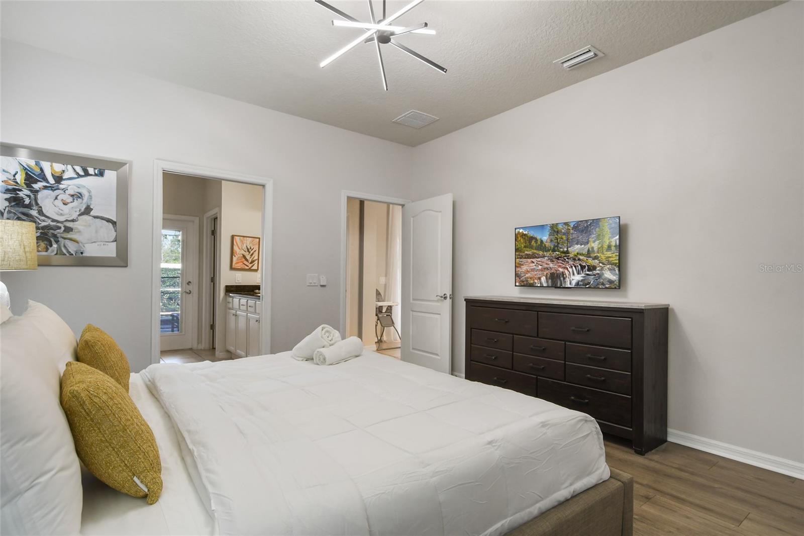 Image 16 of 65 For 8817 Rhodes Street