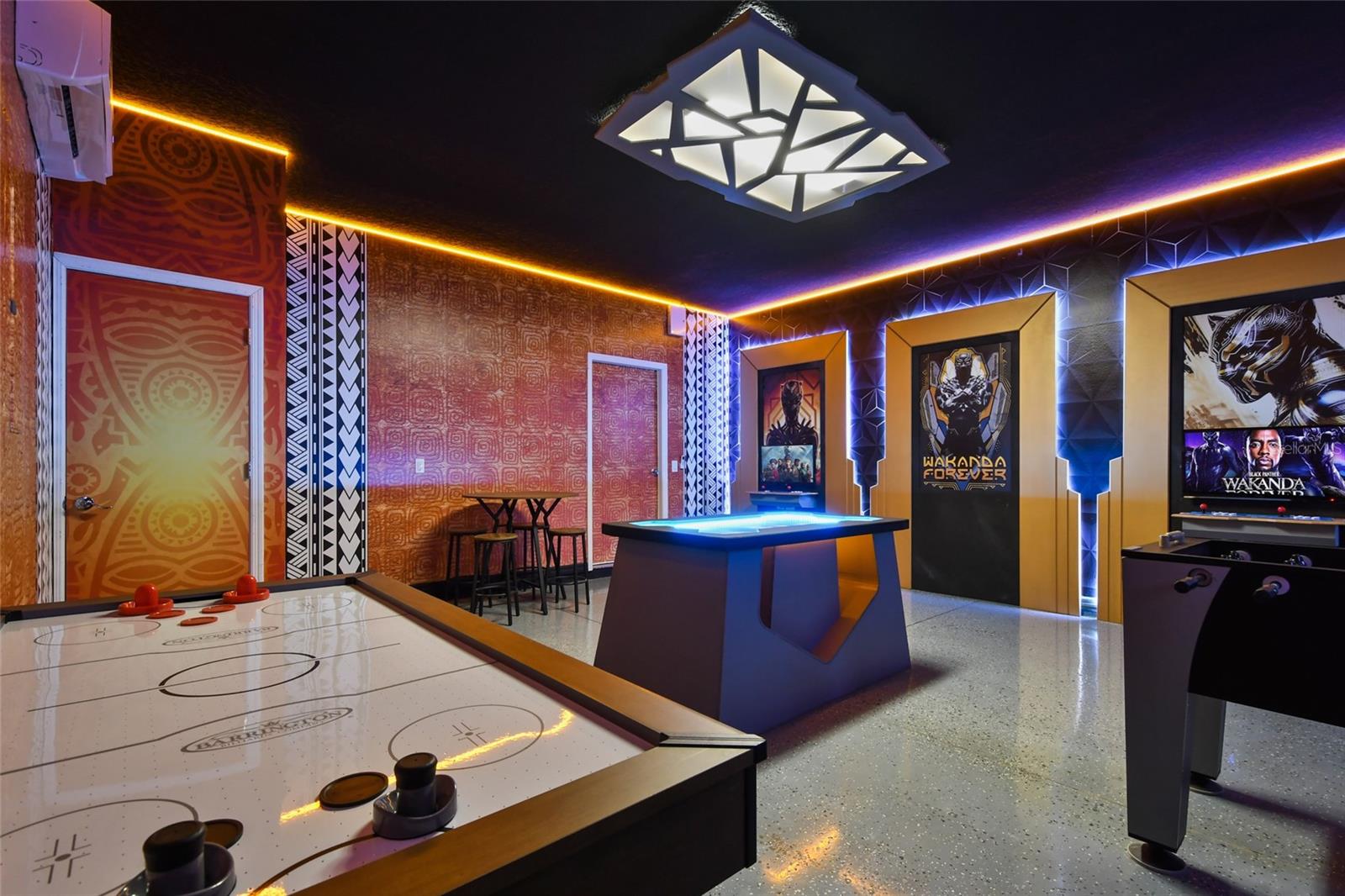 Image 26 of 65 For 8817 Rhodes Street