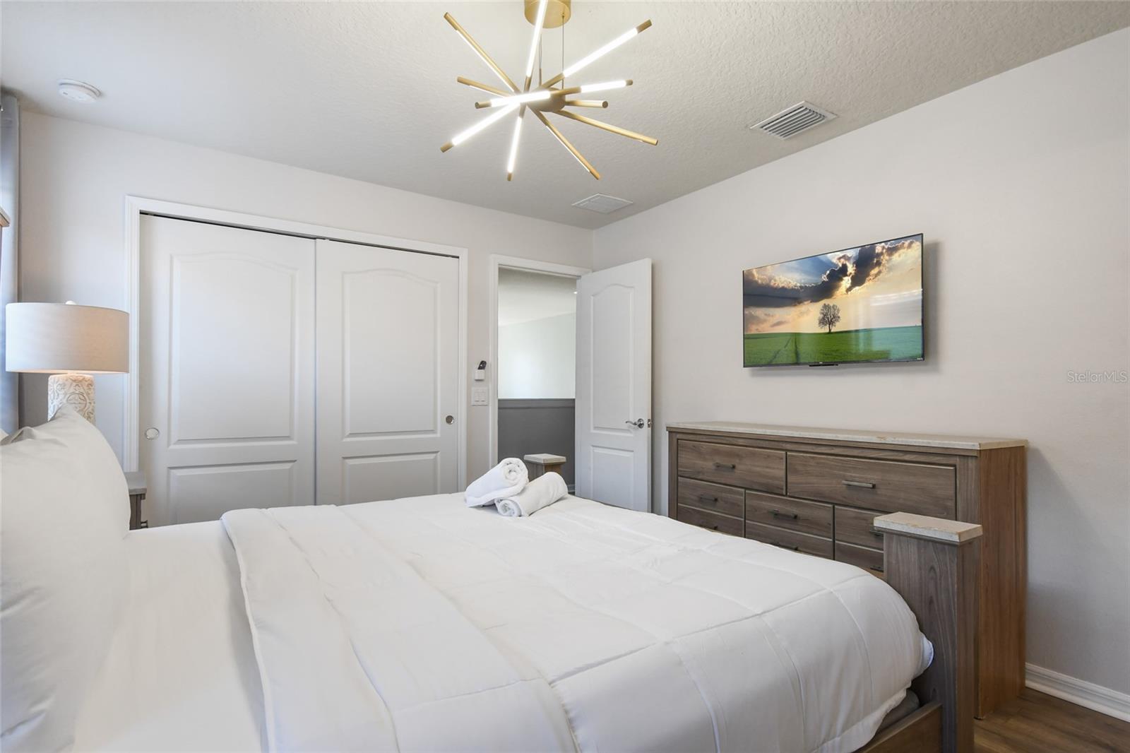 Image 36 of 65 For 8817 Rhodes Street