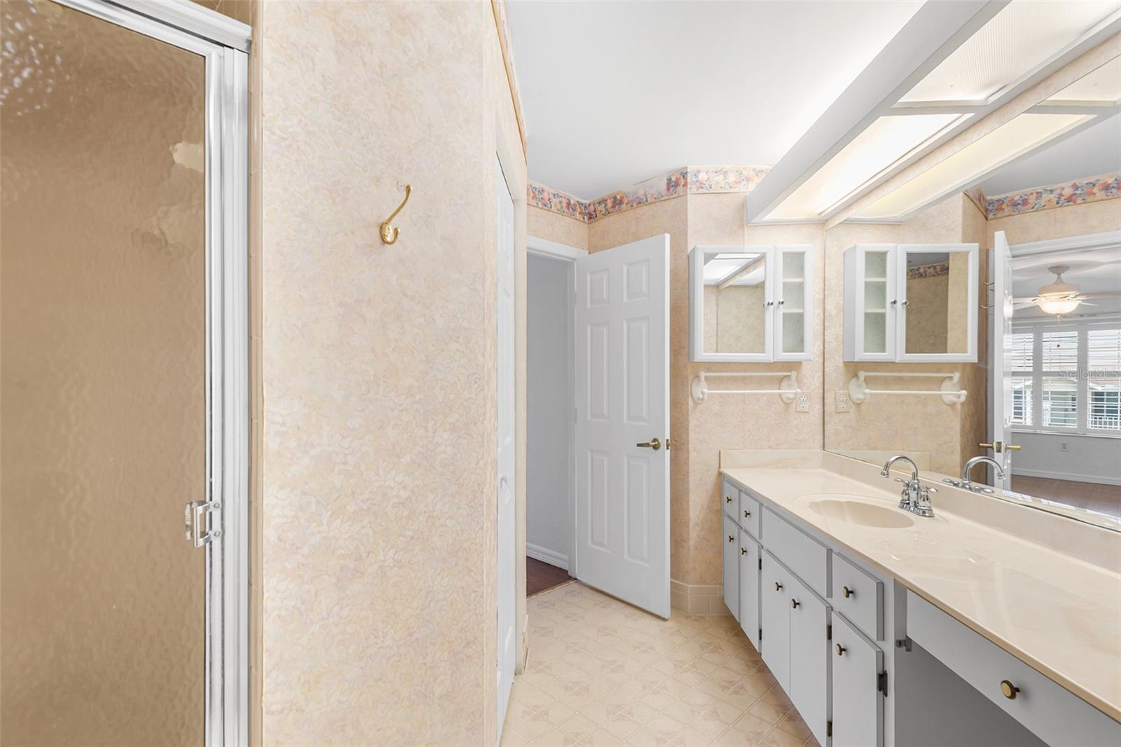 Image 10 of 14 For 8297 108th Loop