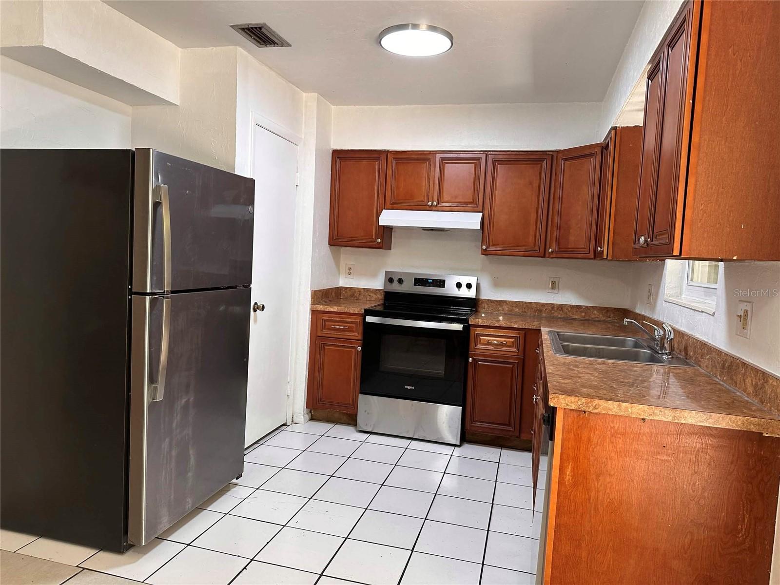 Image 8 of 9 For 2053 31st Place