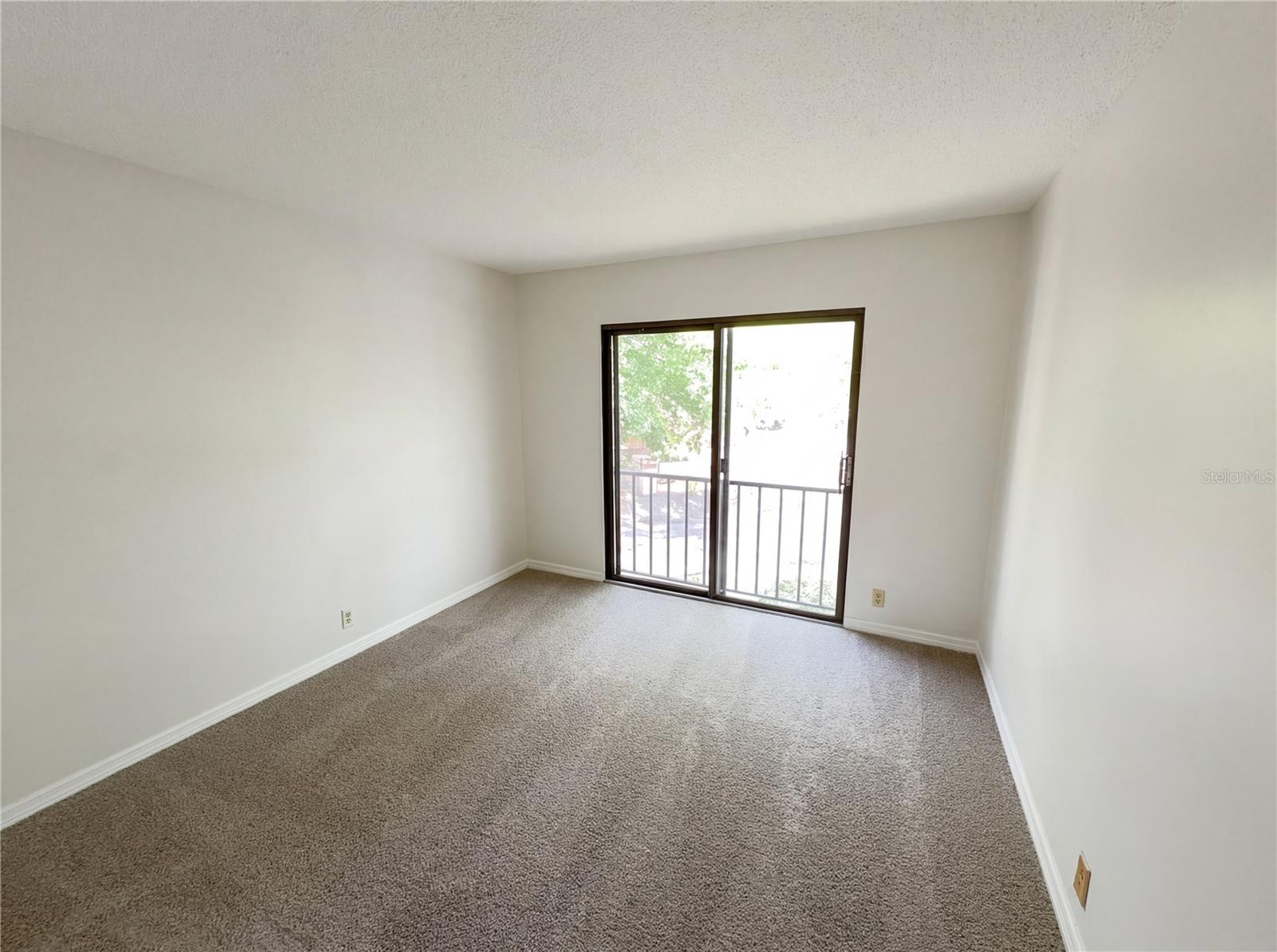 Image 14 of 24 For 240 Moree Loop 3