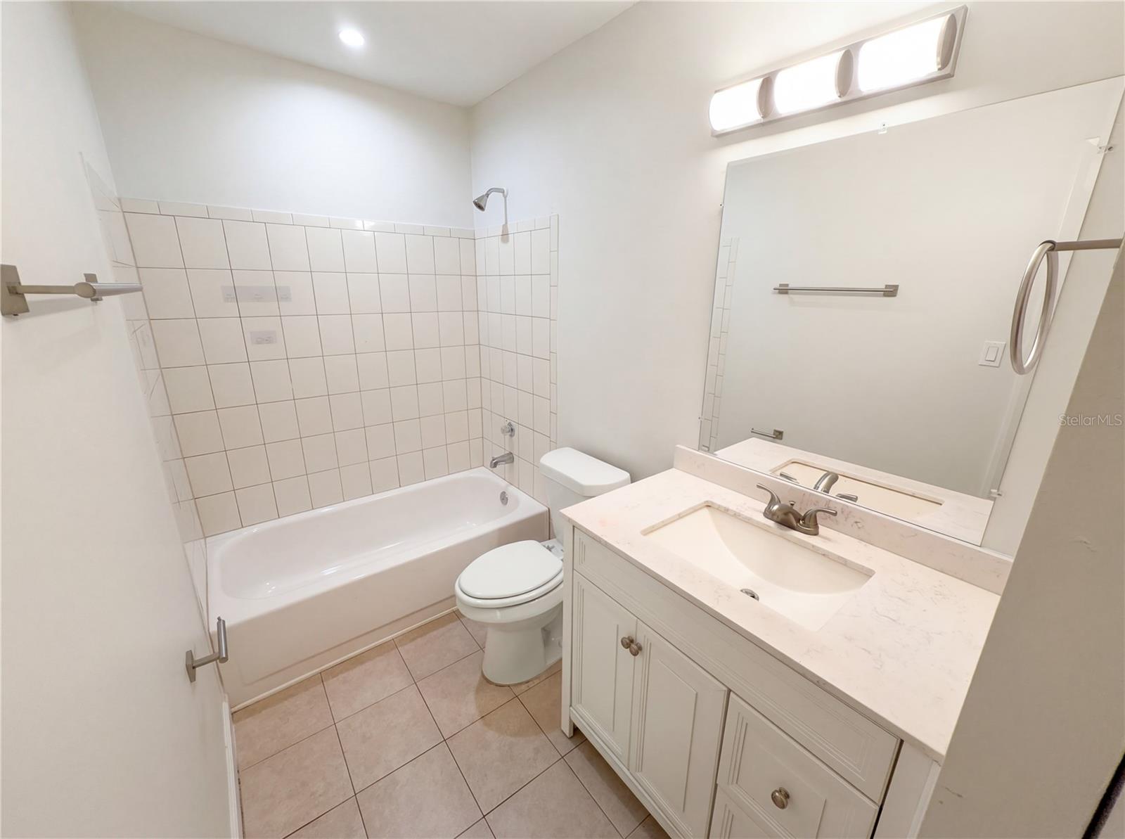 Image 18 of 24 For 240 Moree Loop 3