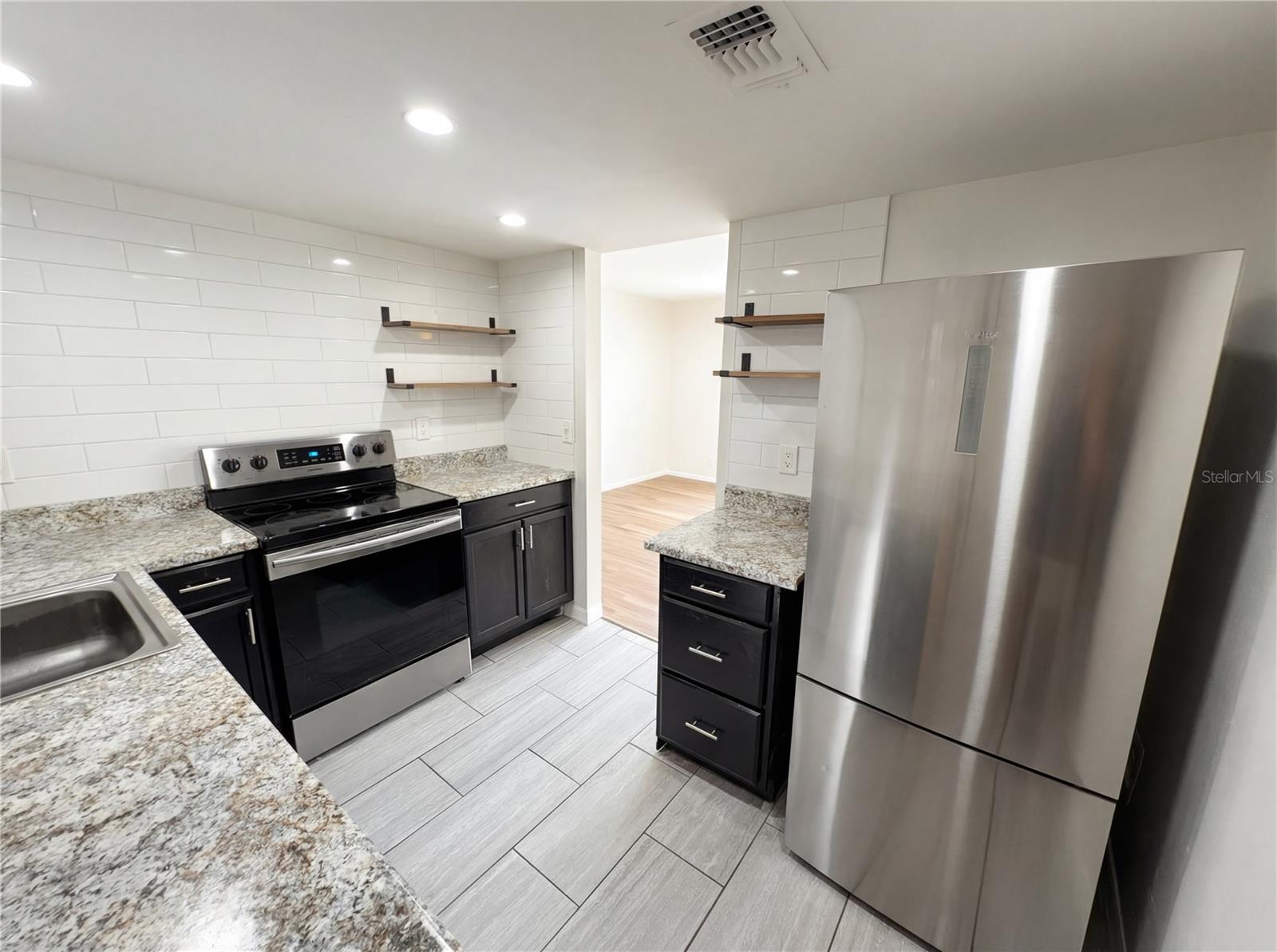 Image 6 of 24 For 240 Moree Loop 3