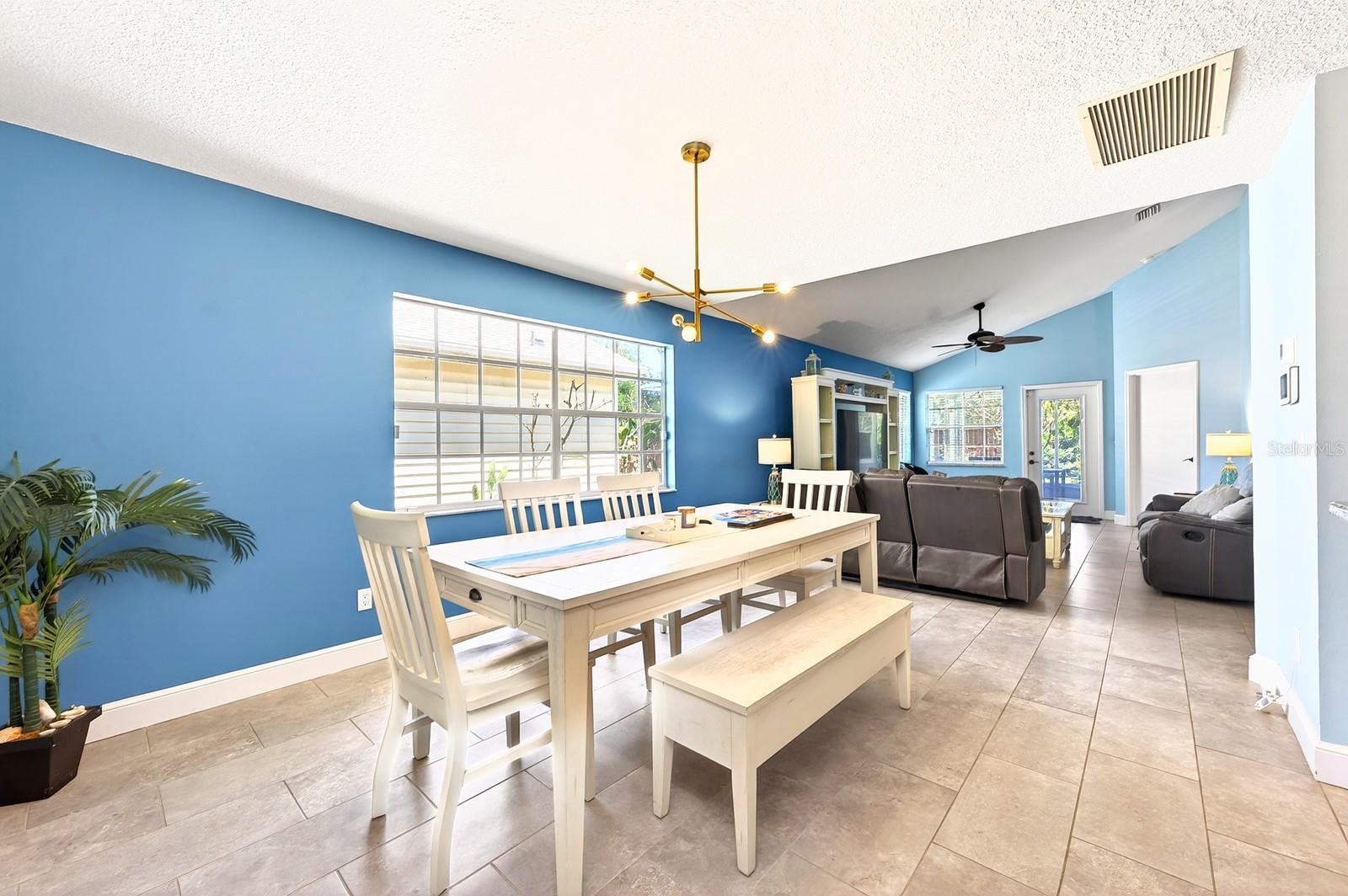 Image 9 of 26 For 1599 Pga Boulevard